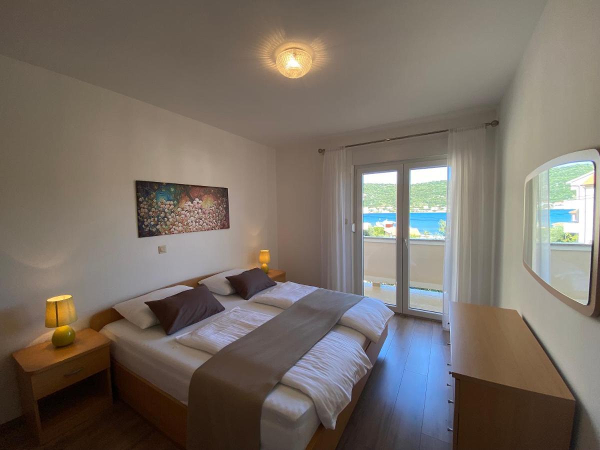 Apartments Poljak Supetarska Draga Exterior foto